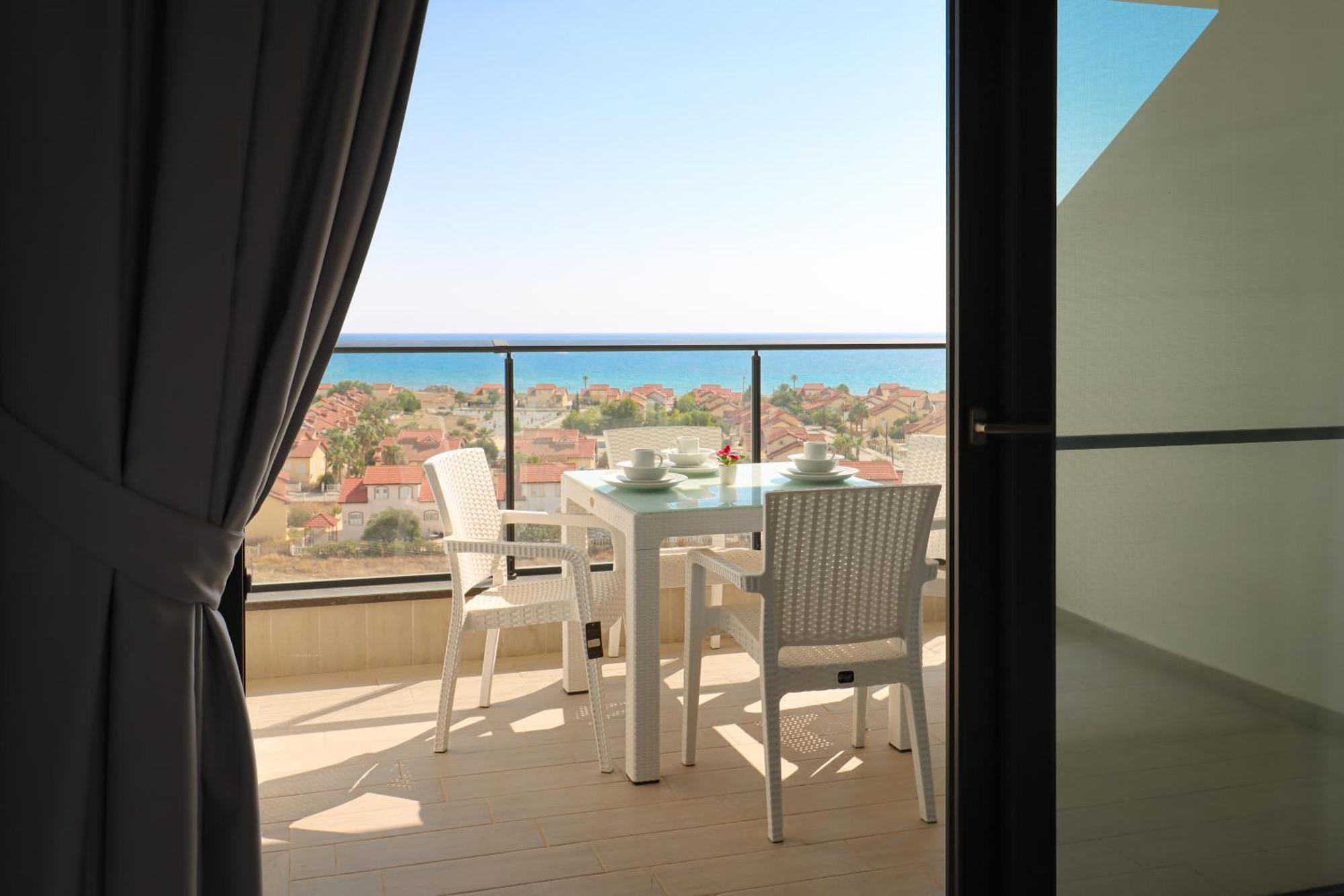 Terra Apartments In Caesar Blue Resort, Fixed Lunch Till 3Pm, Gym, Heated Pool, Sauna, Kids Club Rizokarpaso Екстериор снимка